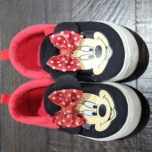Disney, 7c, black and red